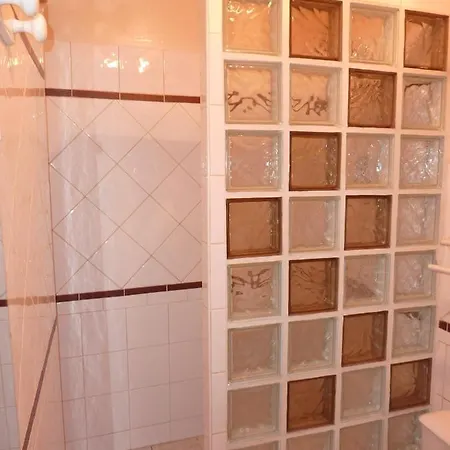 Studio 20m2 entièrement équipé, plein centre * Digne-les-Bains